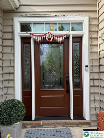 835 Holly Blue Way, Upper Macungie Twp, PA 18031
