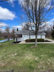 1010 Moneta Avenue, Aurora, OH 44202