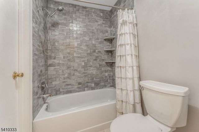 55 Sage Court, Bedminster Twp., NJ 07921