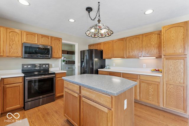 19226 Pacifica Place, Noblesville, IN 46060