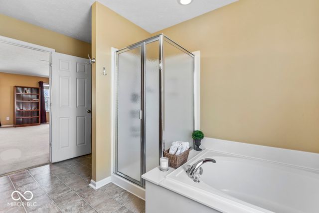 19226 Pacifica Place, Noblesville, IN 46060