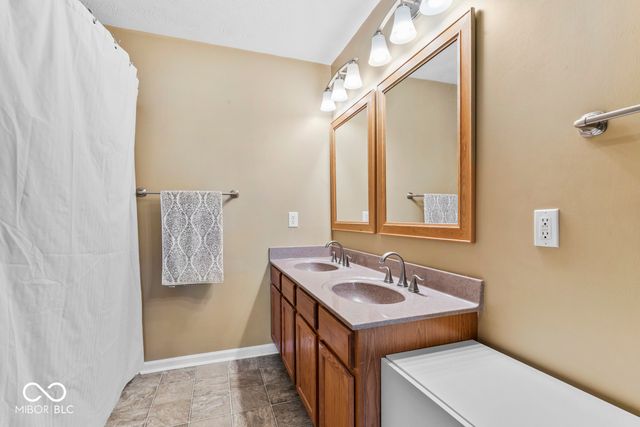 19226 Pacifica Place, Noblesville, IN 46060