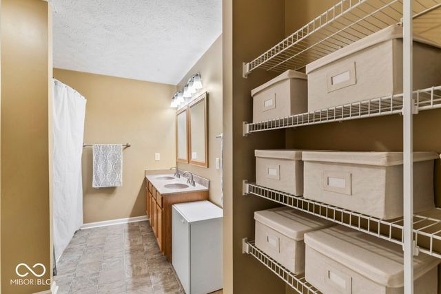 19226 Pacifica Place, Noblesville, IN 46060