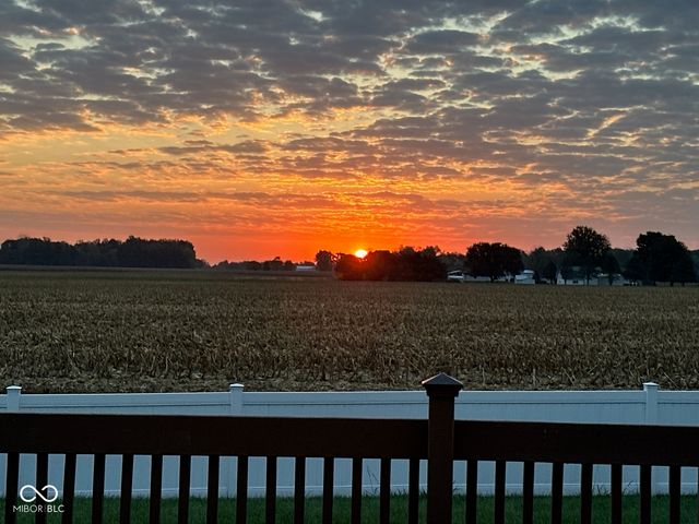 19226 Pacifica Place, Noblesville, IN 46060