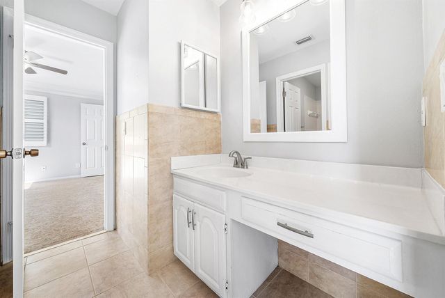 8 Windsor Lane, Palm Beach Gardens, FL 33418