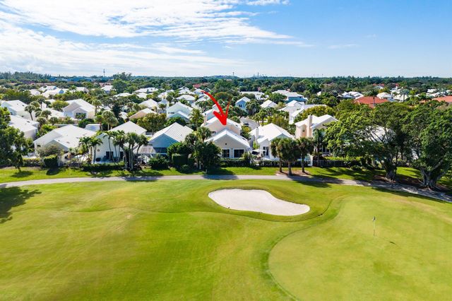 8 Windsor Lane, Palm Beach Gardens, FL 33418