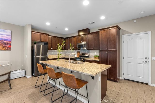 6081 Satterfield Way, Chino, CA 91710