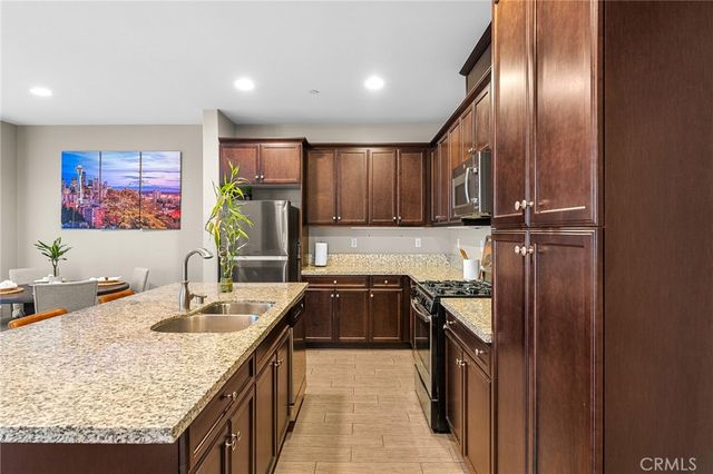 6081 Satterfield Way, Chino, CA 91710