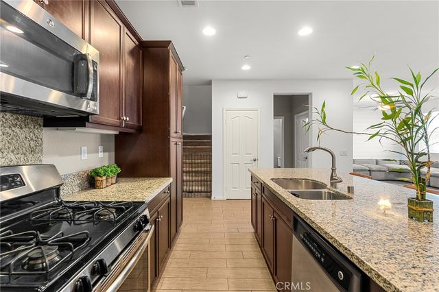 6081 Satterfield Way, Chino, CA 91710