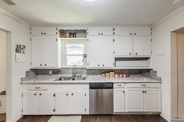 500 Jasper Dr., Marshall, TX 75672