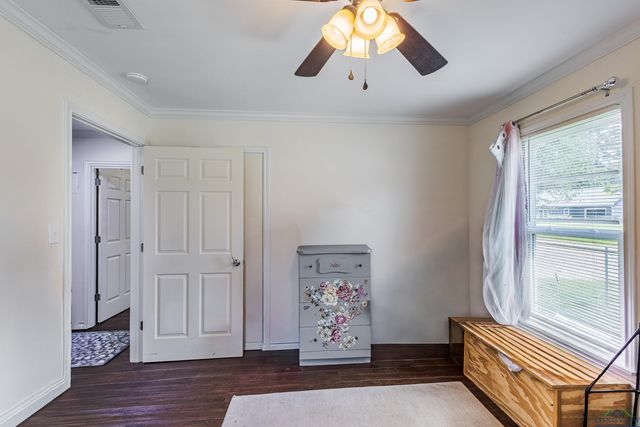 500 Jasper Dr., Marshall, TX 75672