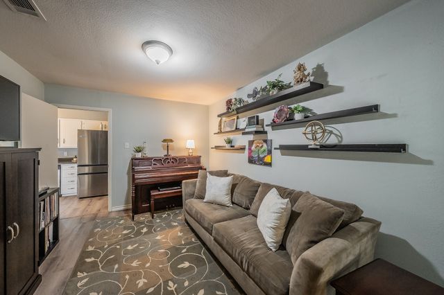 5810 Ridge Drive, Arlington, TX 76016