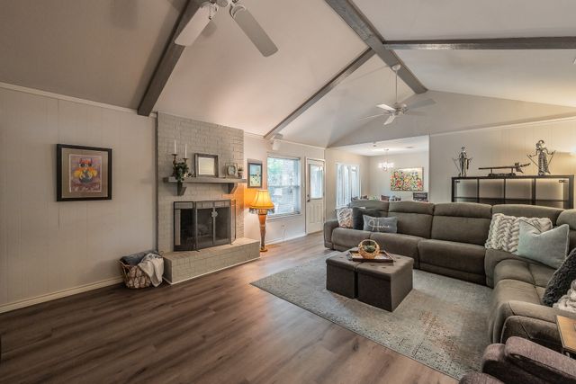 5810 Ridge Drive, Arlington, TX 76016