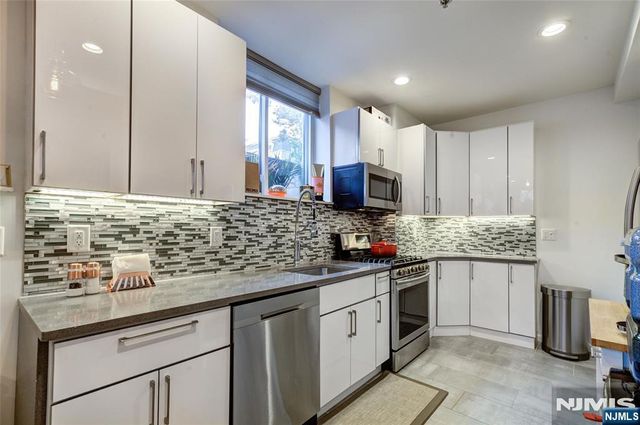 58 Giles Avenue 2, Jersey City, NJ 07306