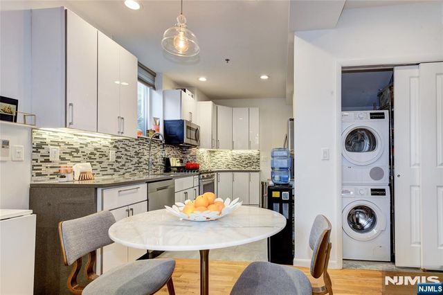 58 Giles Avenue 2, Jersey City, NJ 07306