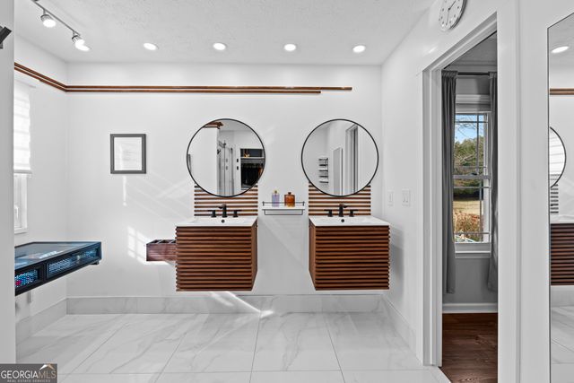 35 Candlewood Drive, Newnan, GA 30265