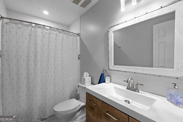 35 Candlewood Drive, Newnan, GA 30265