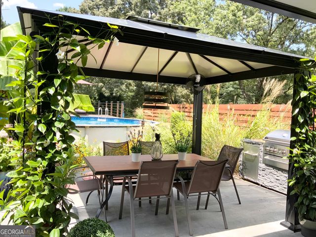 35 Candlewood Drive, Newnan, GA 30265