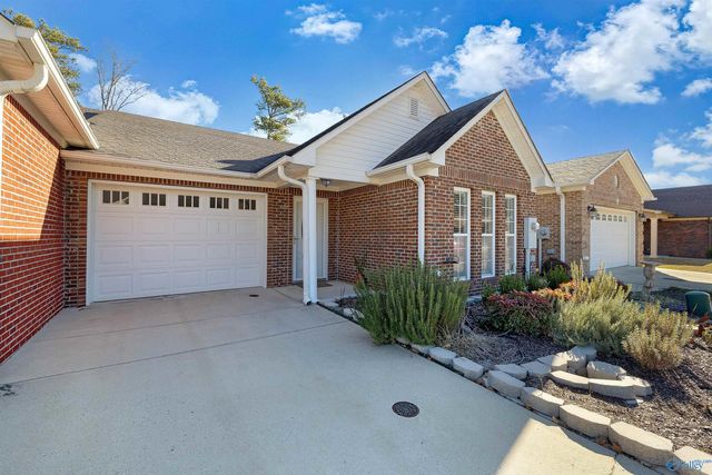 17704 Antlers Pass, Athens, AL 35611