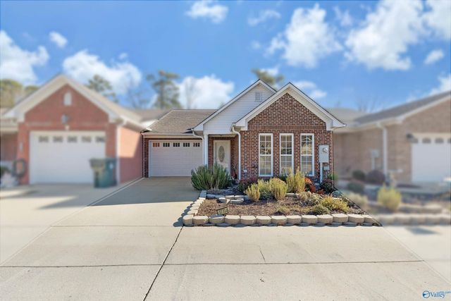 17704 Antlers Pass, Athens, AL 35611