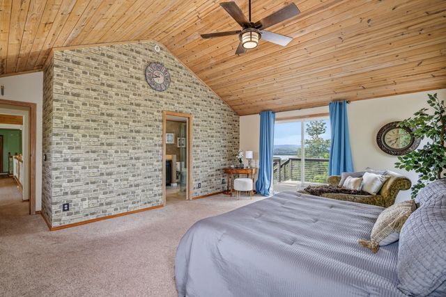 3850 E Antelope Road, Eagle Point, OR 97524