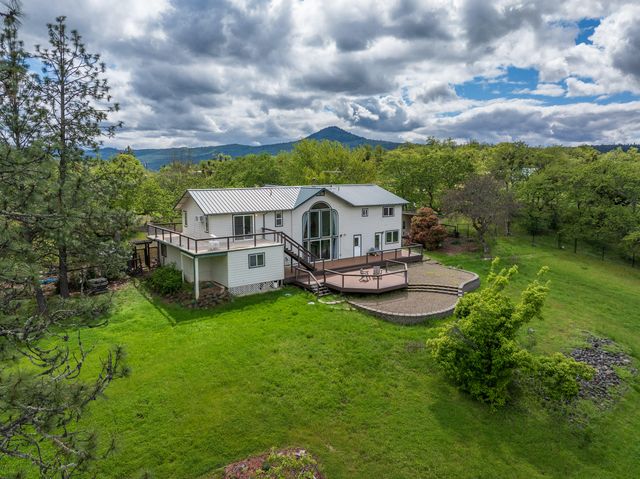 3850 E Antelope Road, Eagle Point, OR 97524