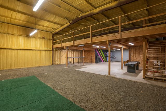 3850 E Antelope Road, Eagle Point, OR 97524