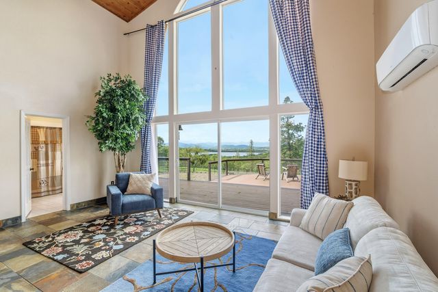 3850 E Antelope Road, Eagle Point, OR 97524