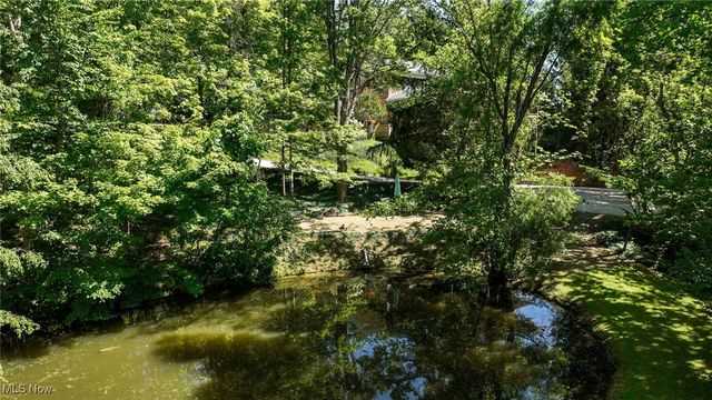 1720 Hinckley Hills Road, Hinckley, OH 44233