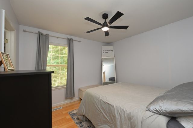 936 Jordan Cir, White Bluff, TN 37187