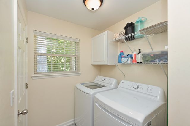 936 Jordan Cir, White Bluff, TN 37187