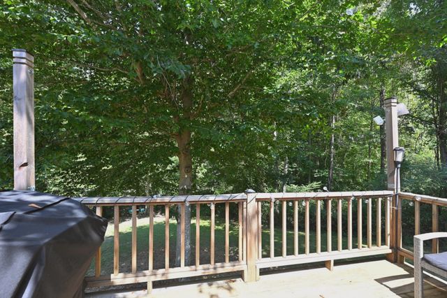 936 Jordan Cir, White Bluff, TN 37187