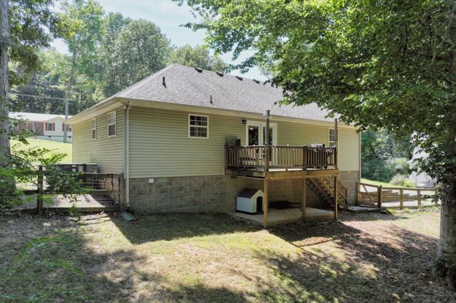 936 Jordan Cir, White Bluff, TN 37187