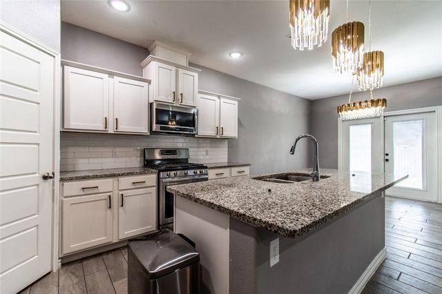 3425 Pineda St, Corpus Christi, TX 78414