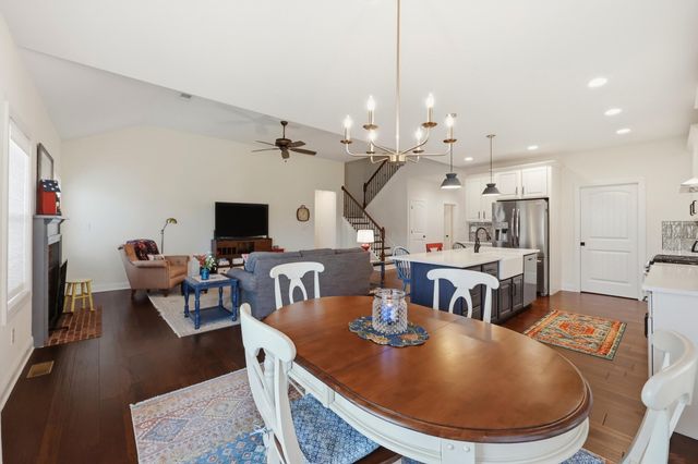 1108 Twilight Shadow Drive, Lexington, KY 40509