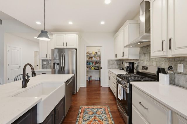 1108 Twilight Shadow Drive, Lexington, KY 40509