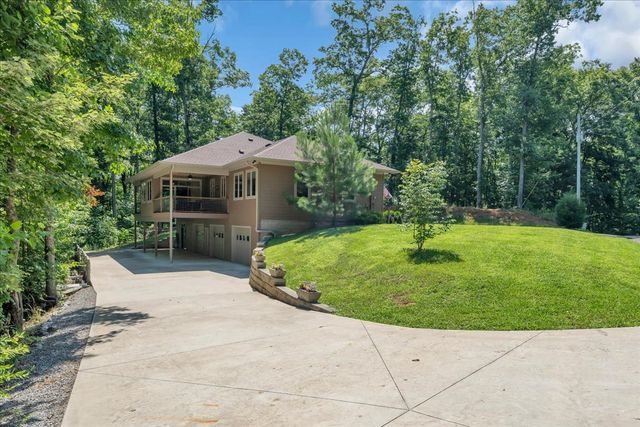414 Watercolor Dr, Sparta, TN 38583