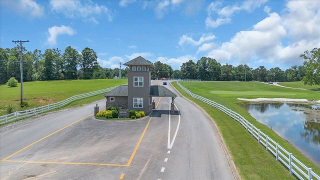 414 Watercolor Dr, Sparta, TN 38583