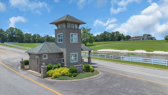 414 Watercolor Dr, Sparta, TN 38583