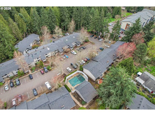 29750 Sw COURTSIDE Dr 1, Wilsonville, OR 97070