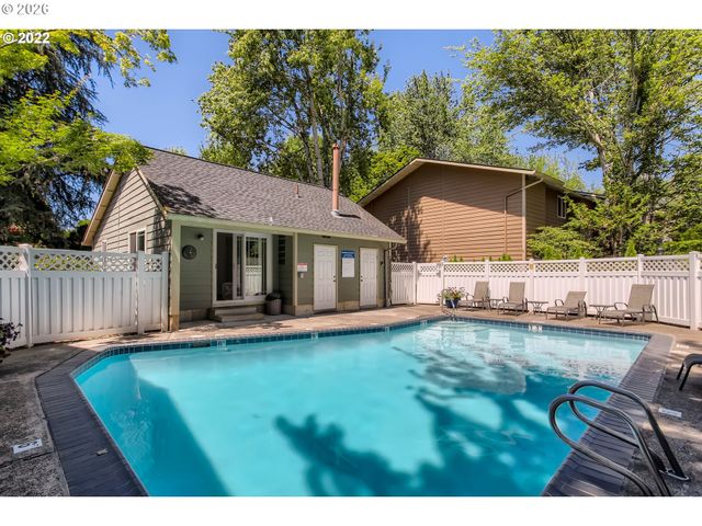 29750 Sw COURTSIDE Dr 1, Wilsonville, OR 97070