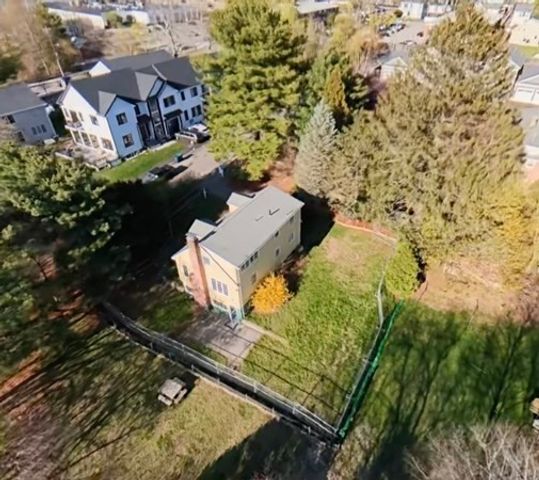 48 River Ave, Newton, MA 02464