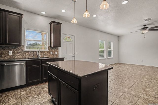 8410 Puente, San Antonio, TX 78223