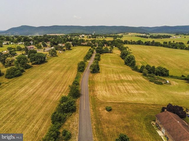 MARANATHA DR, Saint Thomas, PA 17252