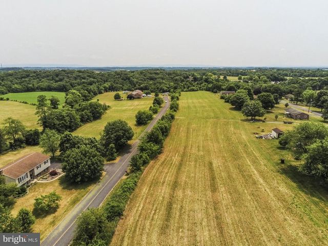 MARANATHA DR, Saint Thomas, PA 17252