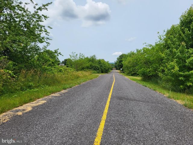 MARANATHA DR, Saint Thomas, PA 17252