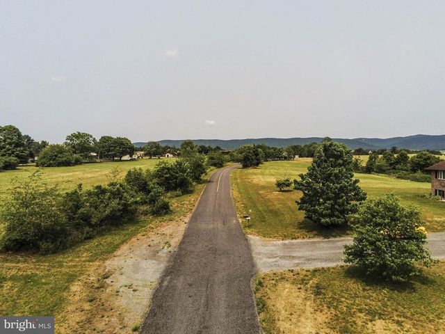 MARANATHA DR, Saint Thomas, PA 17252