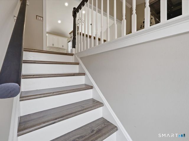 59 Wood Terrace, East Haven, CT 06513