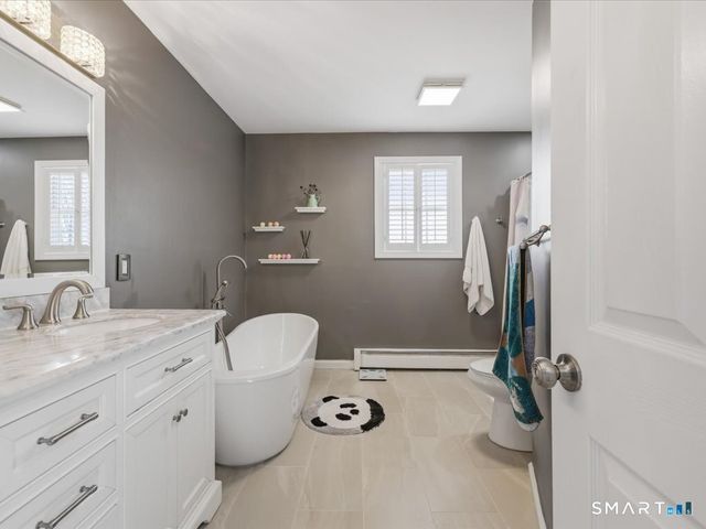 59 Wood Terrace, East Haven, CT 06513