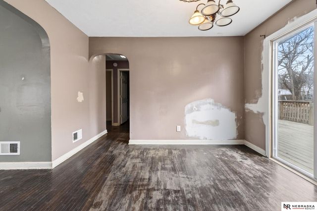 3337 Martin Avenue, Omaha, NE 68112